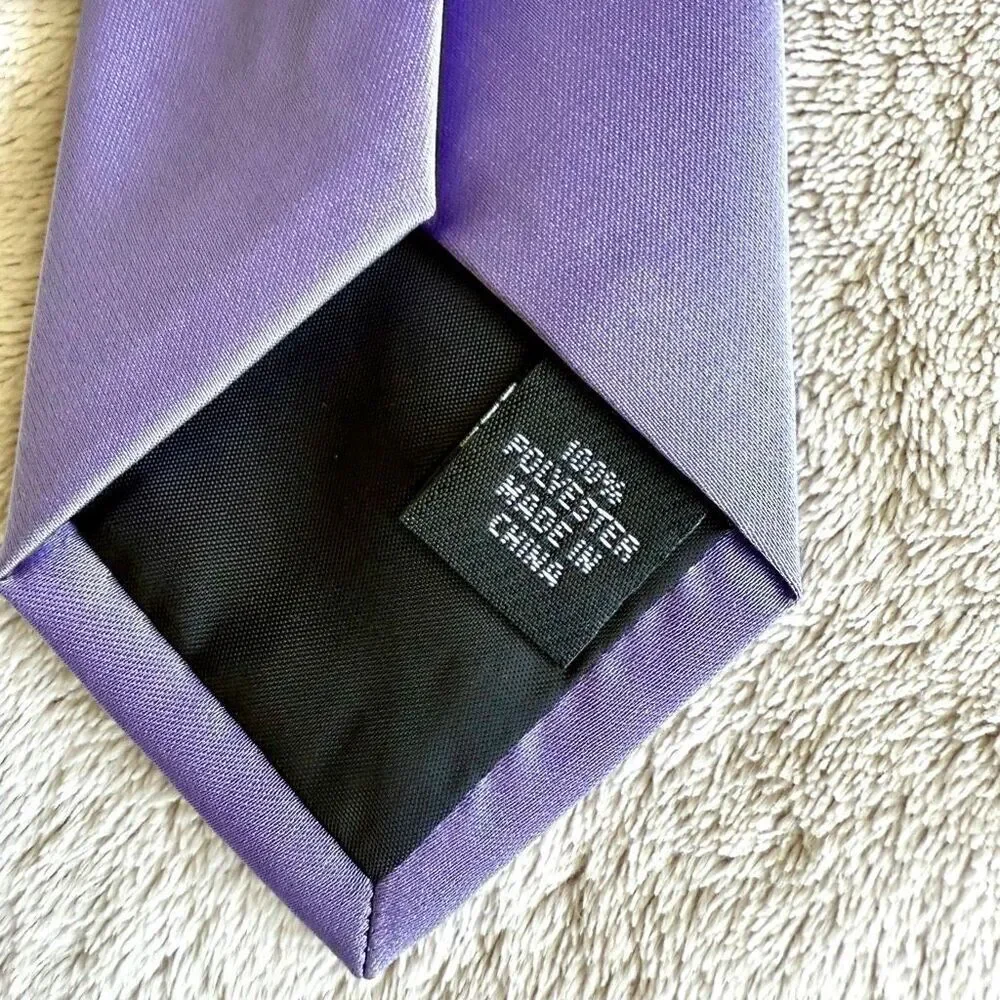 NWT Calvin Klein Boys Lavender Adjustable Zipper Neck Tie